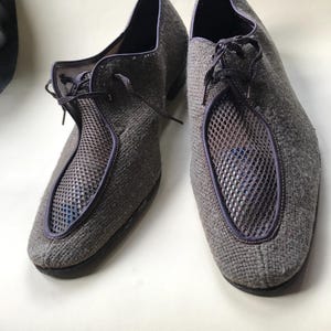 60s brownish thick textured fabric lace loafers for men with perforated fish net, block heels and pointed toes Size Eur 43-Usa 9.5 -Uk 8.5
