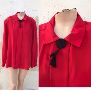 80s Vintage Oversized - Langarmshirt mit versteckter Knopfleiste, Falten und schwarzer Quaste vorne, made in USA