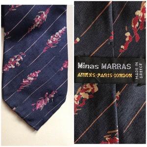 Silk 70s vintage fine men’s necktie in dark blue with pomegranate pink floral bouquet, made in Athens Greece, unworn