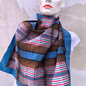 Blue/brown 60s/70s vintage squared neck scarf featuring plaid pattern framed in a blue border
