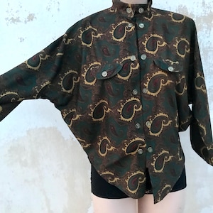 Statement paisley 80&#39;s vintage bat winged sleeved top with band collars and lots of 80s aura