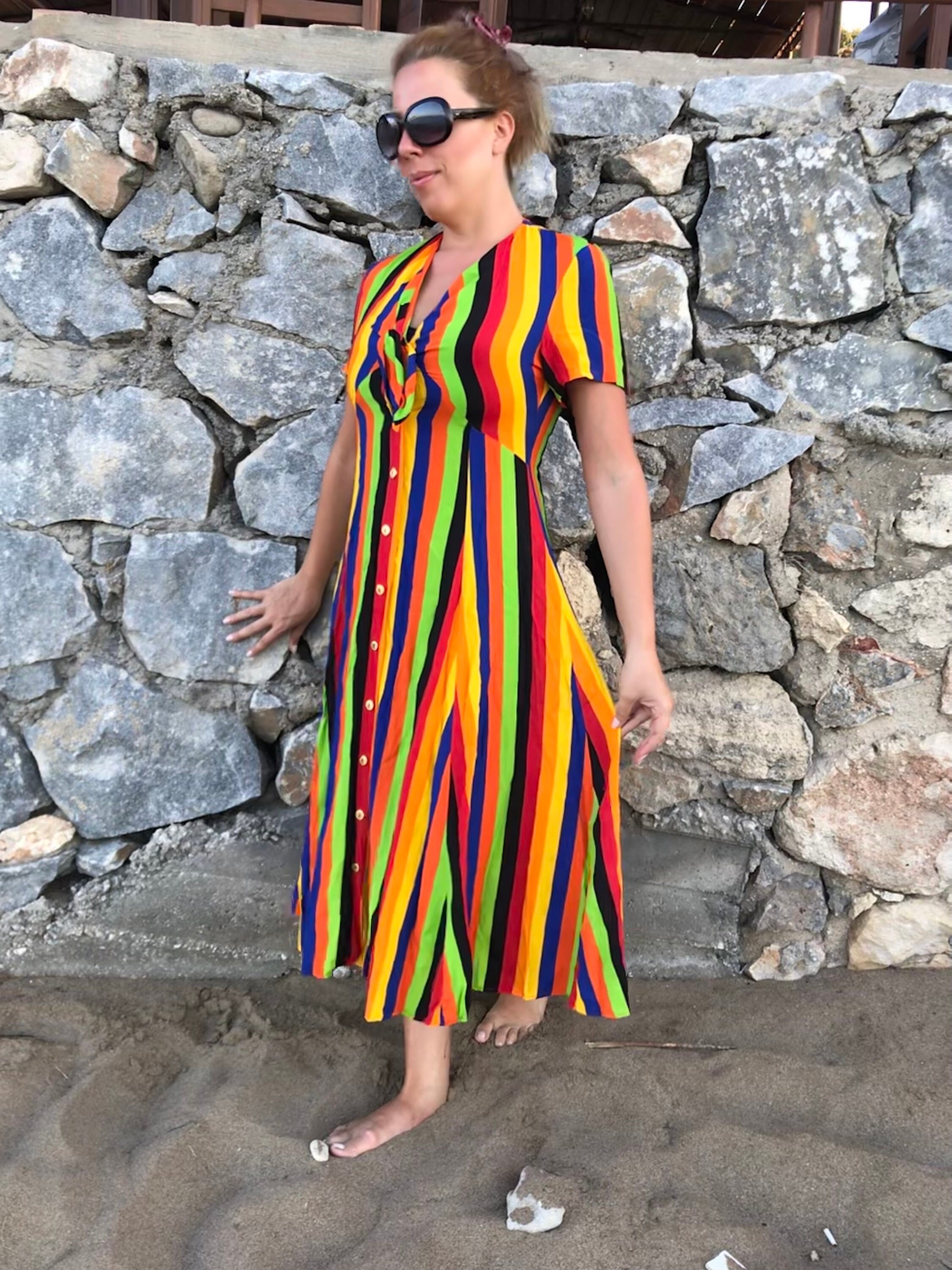 ドレス ボヘミア サン ビンテージ ボタン カジュアル おしゃれ かわいい セクシー 大人 Long Colorful Multiple Striped Sun Dress, 90s Does 70s Boho