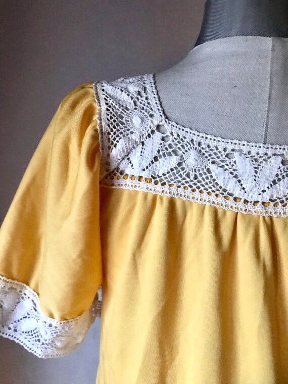70s hippie, yellow egg yolk long and loose tunic … - image 9