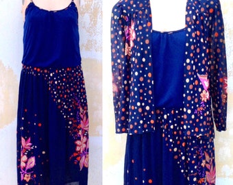 70s vintage two piece ensemble : one lightweight blazer and one long tank dress with floral & polka dot pattern on dark blue background