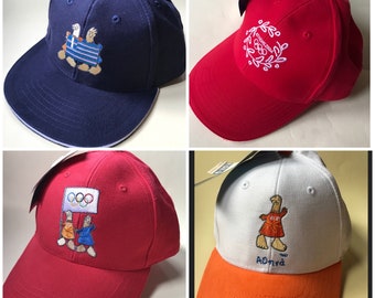 Baseballpetten in Athene 2004, Olympische Spelen, Griekenland, 4 verschillende ontwerpen om uit te kiezen. officiële producten, één maat, verstelbaar