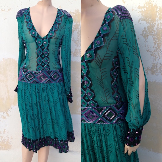 Roberto Cavalli 90s Vintage, Luxurious, Flapper All Silk Heavily Beaded  Dress, in Lush Sapphire Green Color With Bold V Neck & Split Sleeves - Etsy
