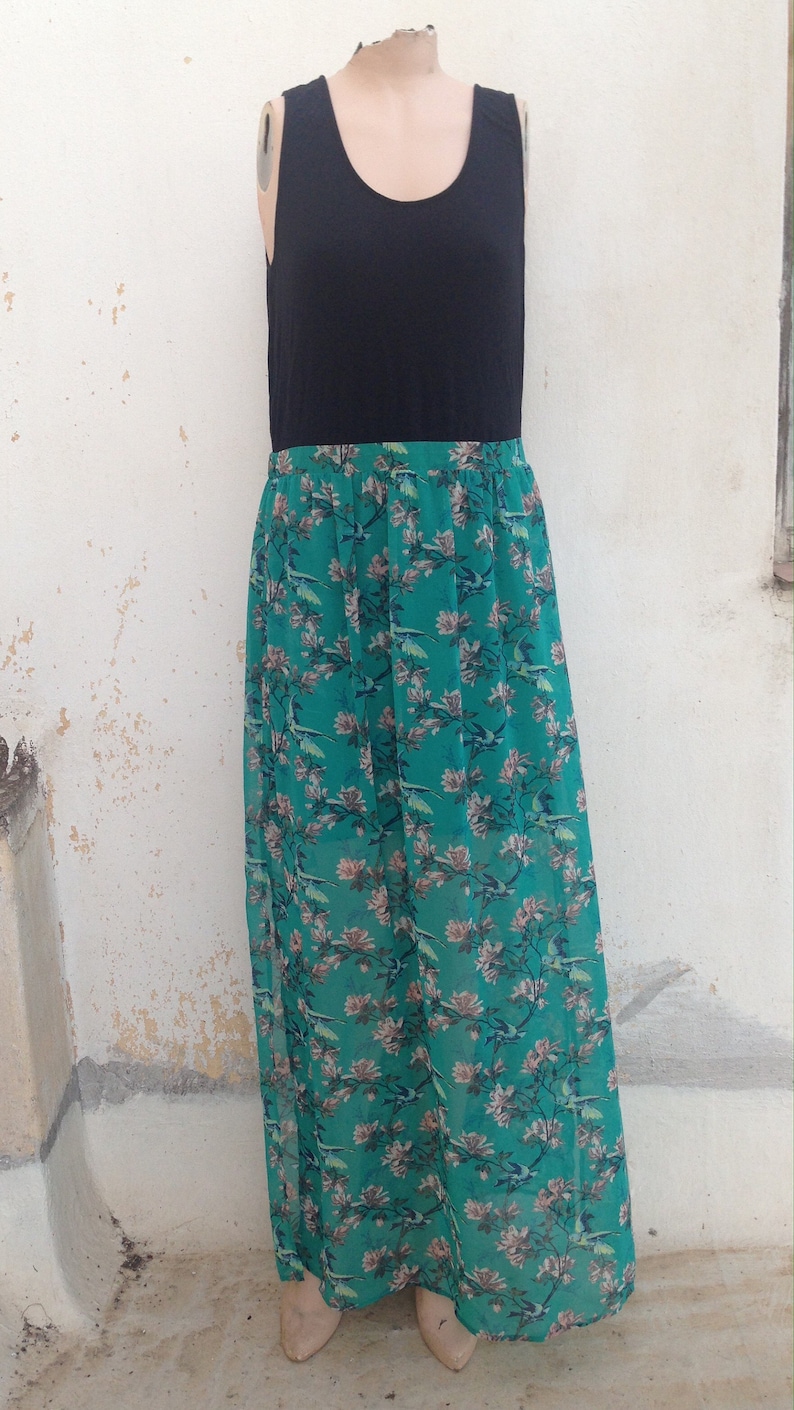 XL size maxi summer dress from 1990 featuring black body and a wonderful full maxi skirt in bluegreen teal color with floral /& bird pattern