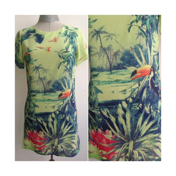 Colorful 90s vtg Tiki Exotica mini dress, in tropi