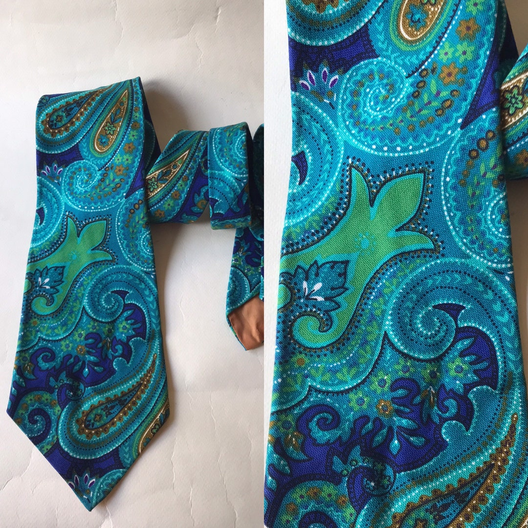 Wide Blue/green 70s Bell, Statement Necktie Features Swirling Paisleys ...