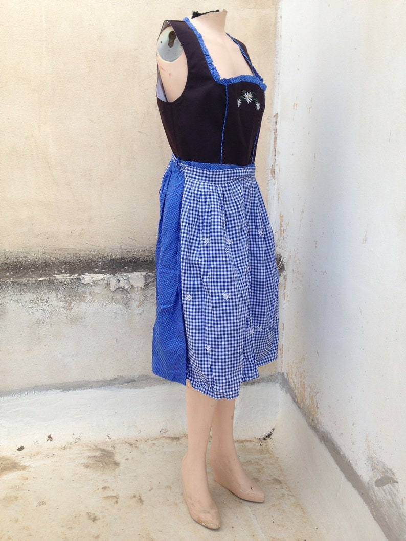 dirndl bavarian
