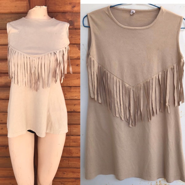 Top inspirado en los nativos americanos con detalles de flecos en beige hecho de gamuza vegana en una tela similar, top estilo indio Pocahontas