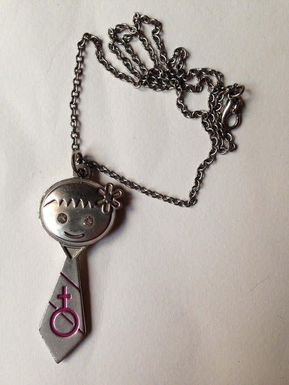 The cutest metallic pendant for little girls, gif… - image 6