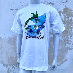 Guatemala 1980er Jahre Vintage Touristen langes T-Shirt mit einer Karte, die in Guatemala hergestellt wurde