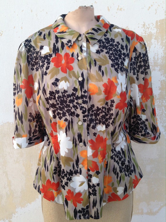 Peanut brown 60's rich floral shirt with Peter Pa… - image 3