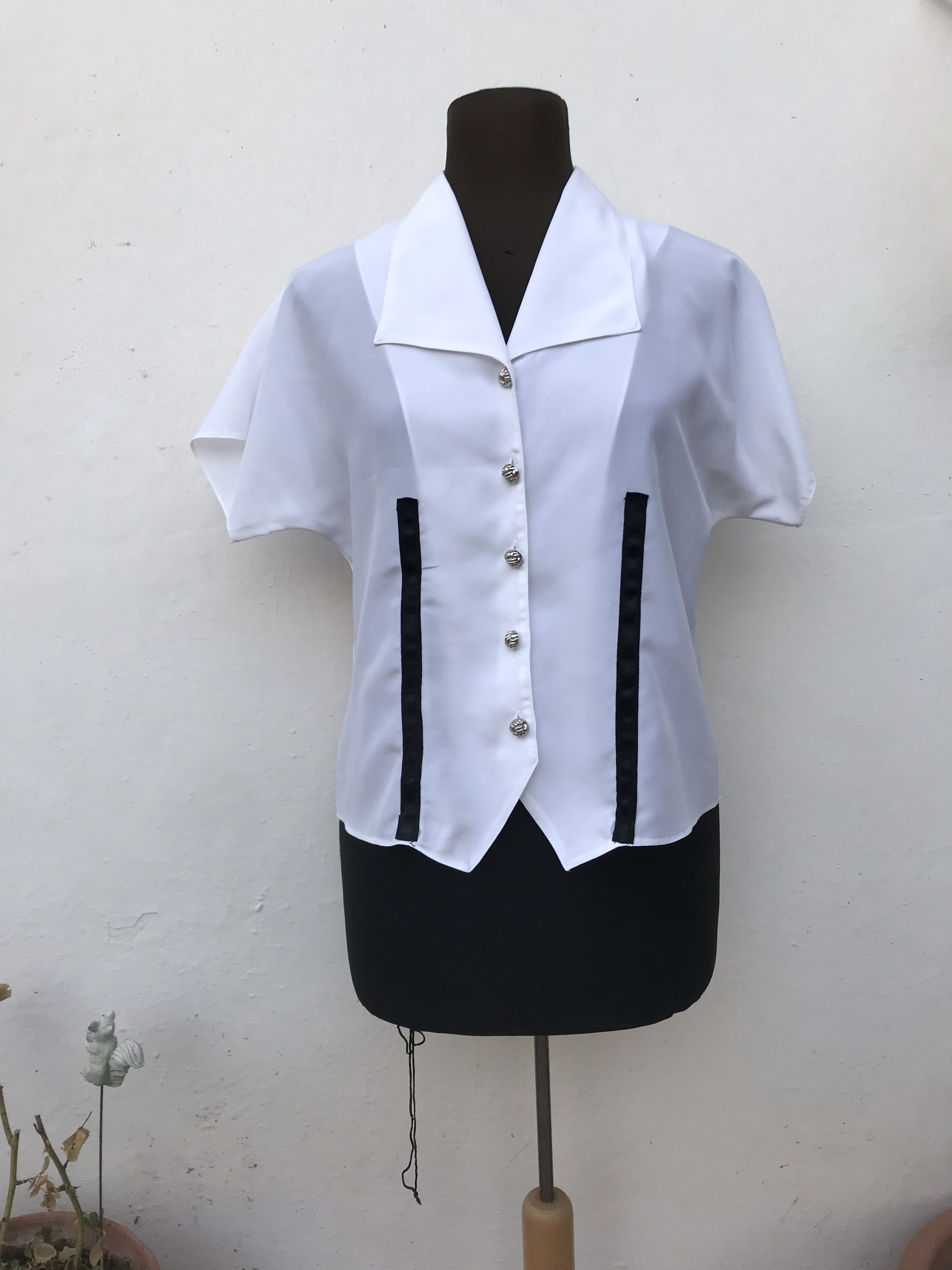 Vintage SoutiencollarCoat 80’s Vtg 80s Blouse Top Long Sleeve Decorative Front Closure