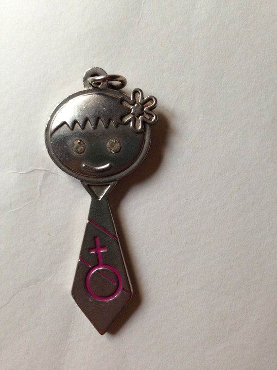 The cutest metallic pendant for little girls, gif… - image 9