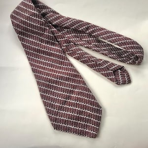 Woolen 70&#39;s vintage knit wide necktie in brown & beige, features diagonal striped design, made in France