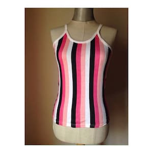 Pink & schwarz gestreiftes 70er Jahre Vintage Tank Top mit dicken Längsstreifen 1970er Jahre Hemdchen, Unterwäsche