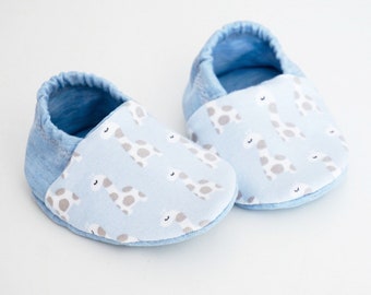 babies&minis "Little giraffes" - cute baby shoes made of cotton jersey with giraffes - crawling shoes for babies