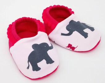 babies&minis "mouse and elephant" - cute baby shoes made of cotton jersey in pink - crawling shoes for babies