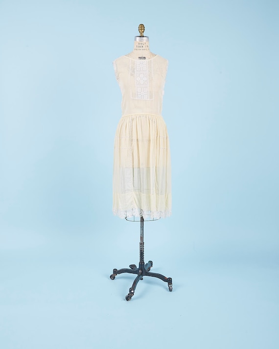 Edwardian Yellow Dress