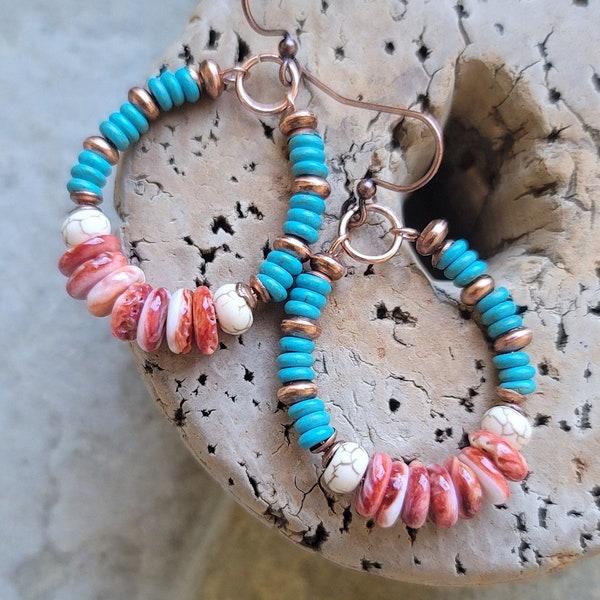 Boho Beach vibe beaded hoop eaarrings / Spiny Oyster, Copper and Turquoise Howlite bead hoop earrings / French ear wire
