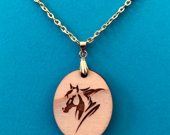 On the run horse head pendant necklace