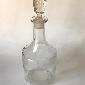 Vintage Etched Glass Decanter with Stopper, MCM Liquor Carafe Hatch Design