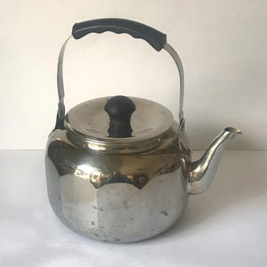Vintage Farberware 7020 Stainless Steel Stovetop Kettle: 2 Quart Black Swing Handle Kettle