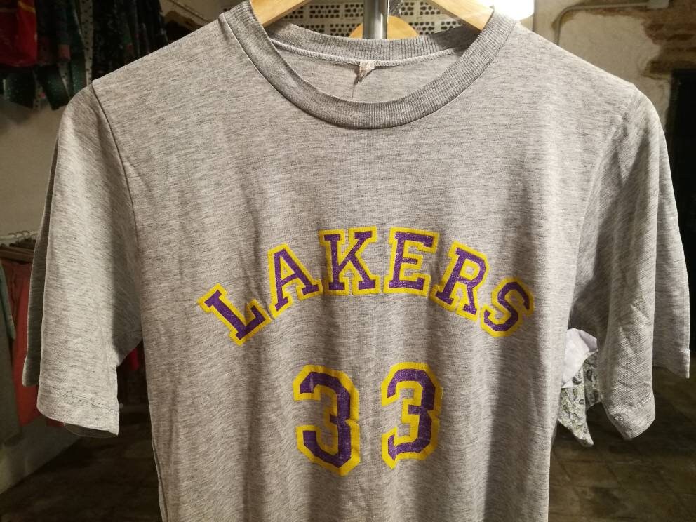 vintage lakers shirt