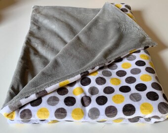 Super Soft Yellow and Grey Dots Minky Baby Blanket (36x61)