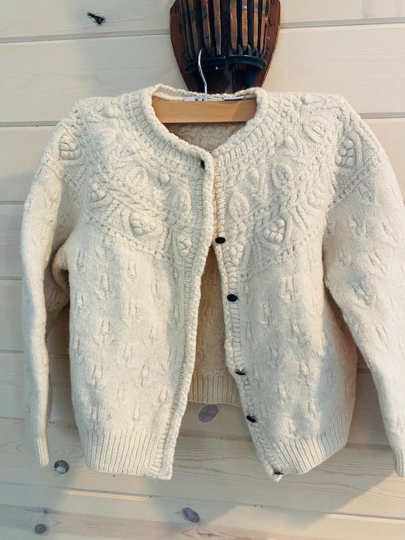 Vintage sweater womens Gem