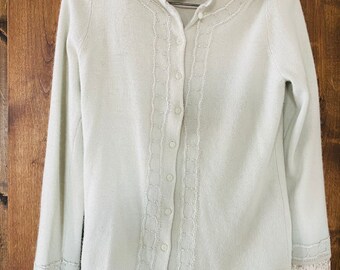 Womens Vintage wool Sweater Caridgan