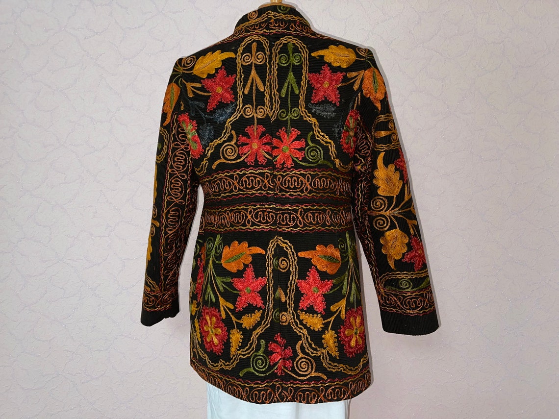 Uzbek Jacket Silk Embroidered Vintage velvet Uzbekistan SUZANI | Etsy