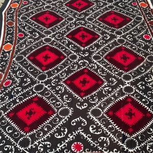Uzbek Suzani handmade boho embroidered suzani Bedspread Bedcover Wall hanging tablecloth