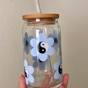 Yin and Yang Glass | Iced Coffee Glass | Floral Cup | Retro Flowers | Gift for Friend | Bamboo Lid