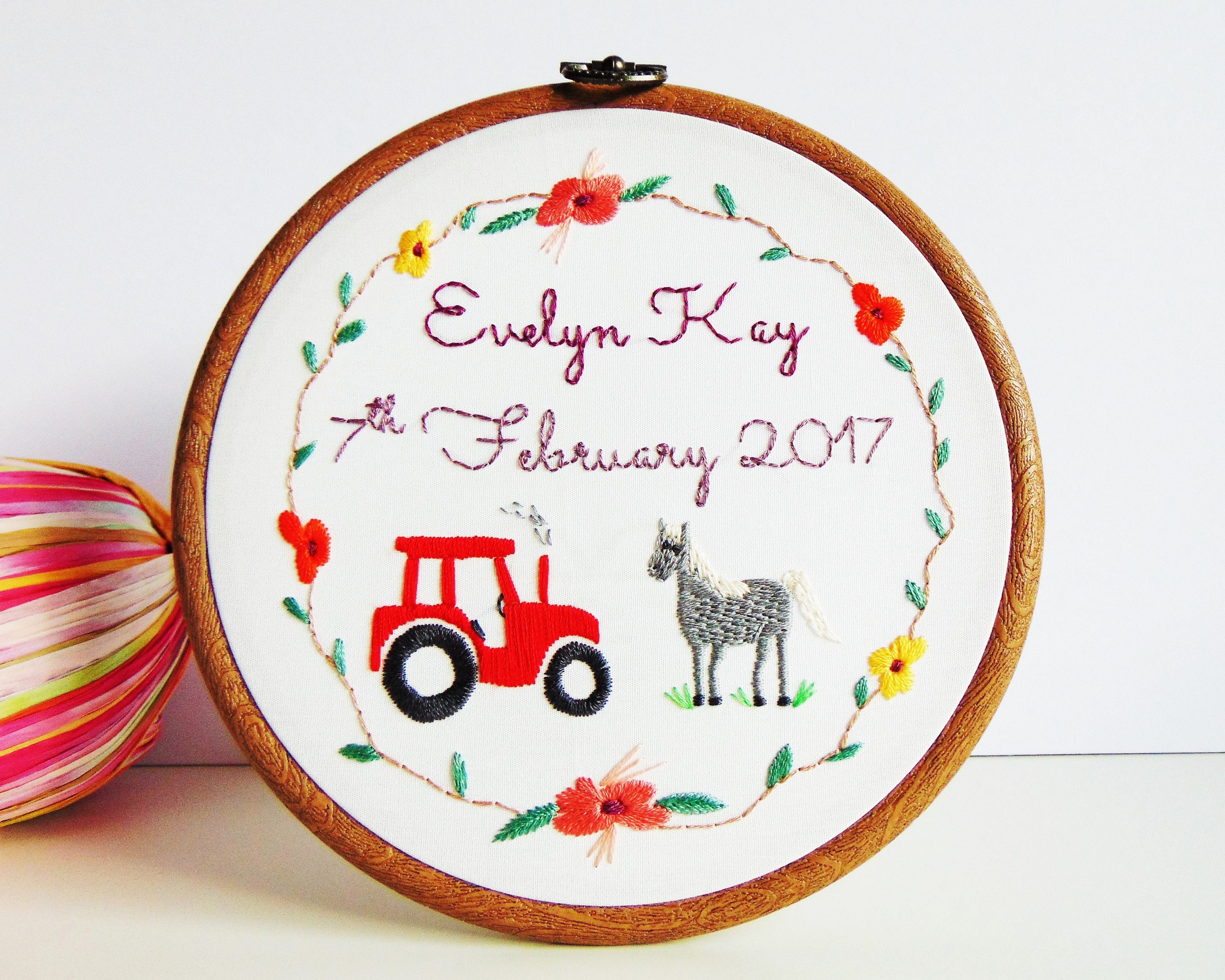 Décor de Pépinière Ferme, Cerceau Personnalisé Broderie, Art Mur d'animal Cadeau Bébé d'animaux Cour