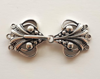 Silver Cloak clasp with eyelets