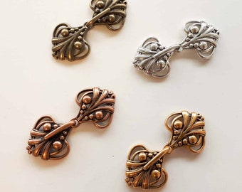 Delicate Elvish Cloak Clasp