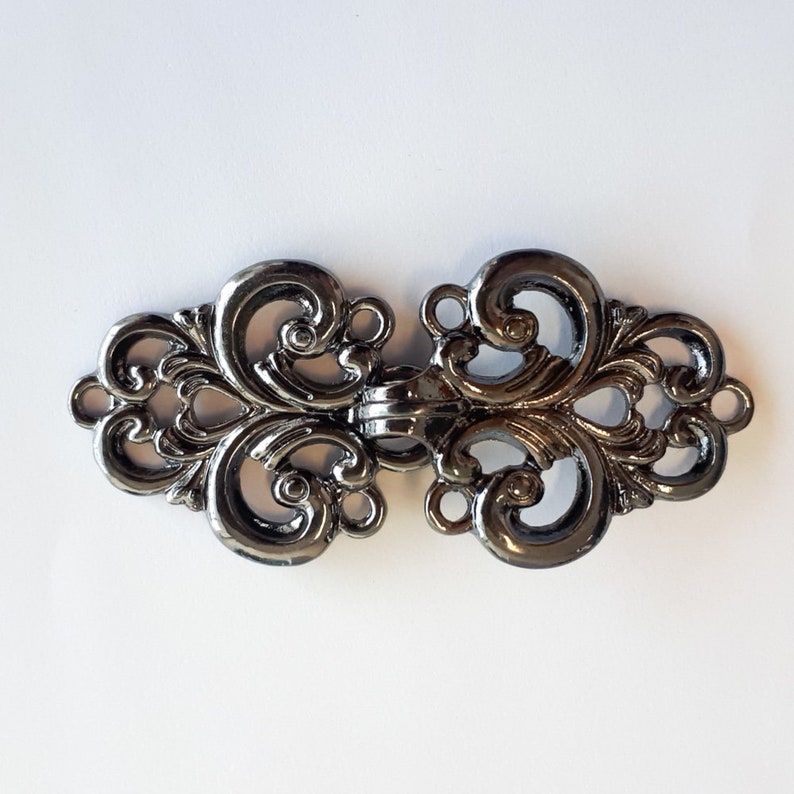 Scrollwork Cloak Clasp Gunmetal