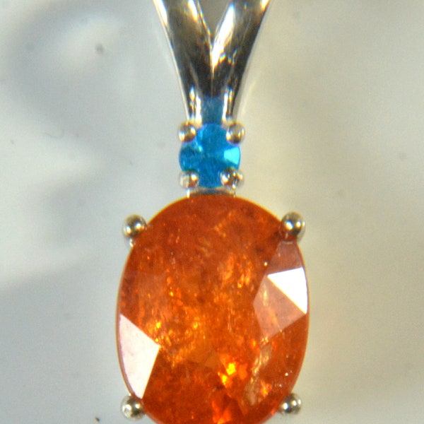 Mandarin Garnet and Apatite Pendant in Sterling Silver - 4 carat