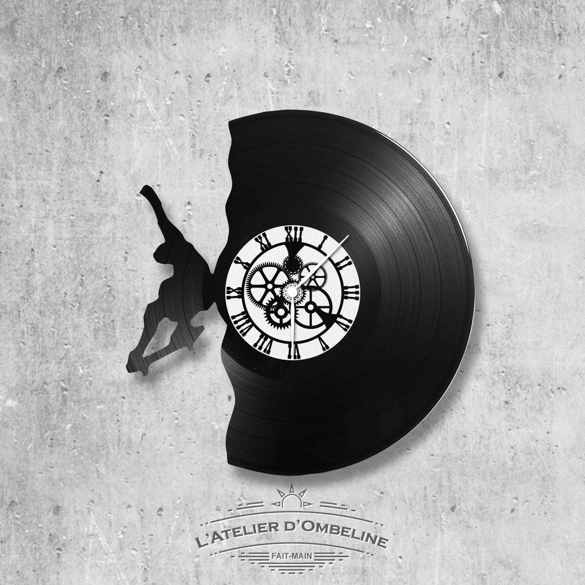 Horloge en Disque Vinyle 33 Tours Thème Skateboard