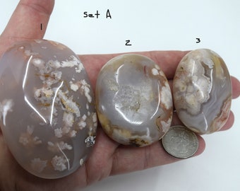 Flower Agate Palm Stones