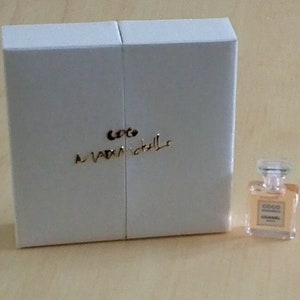 Chanel Coco Mademoiselle Limited Edition VIP Showcase 1.5ml 
