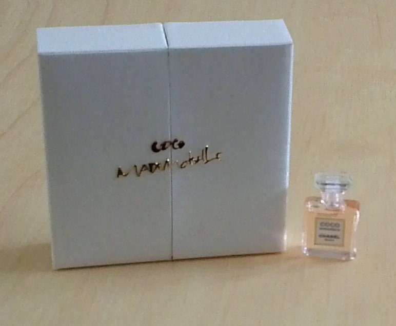 Chanel Coco Mademoiselle Limited Edition VIP Showcase 1.5ml 