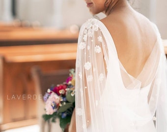 AMELIA | Wedding cape with handcrafted 3D flowers. Bridal flowered cape veil. Floral cape