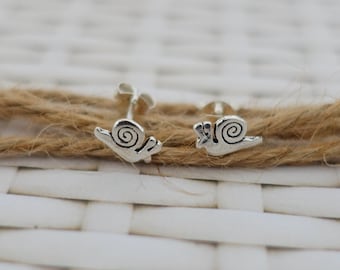 925 Sterling Silver Snail Stud Earrings, Snail Jewelry, Tiny Silver Slug Earrings, Snail Stud Earrings, Small Cute Snail Earrings, Slug