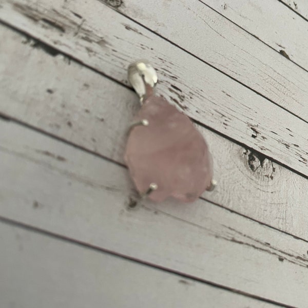 925 Sterling Silver Raw Morganite Pendant, Blush Pink Morganite, Rough Uncut Pink Gemstone, Rustic Pink Gem, Morganite Pendant, Gemstone