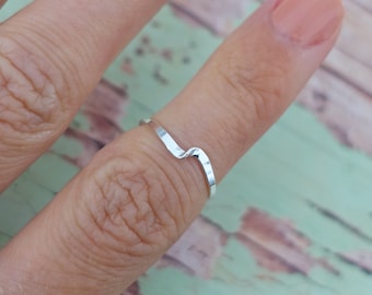 925 Sterling Silver Knuckle Ring, Silver Midi Rings, Silver Boho Ring, Stacking Ring, Silver Stacking Midi Rings, Gift for Her, Wave Ring