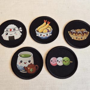 Kawaii Japanese Food Iron-On Plåster – Onigiri, Tempura, Takoyaki, Matcha, Dango Set